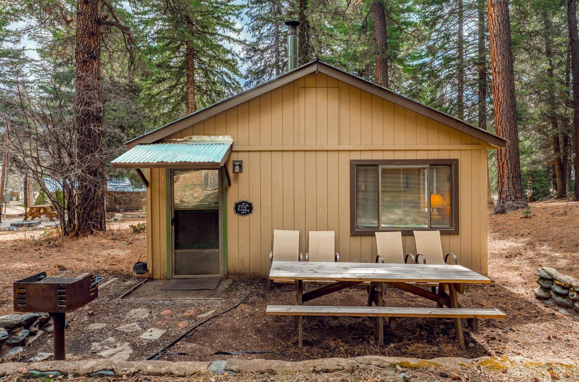 Bear Paw Lodge & Vacation Homes Vallecito Exterior photo