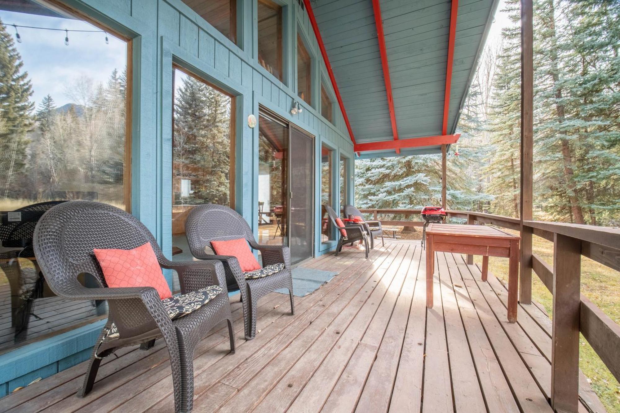 Bear Paw Lodge & Vacation Homes Vallecito Exterior photo